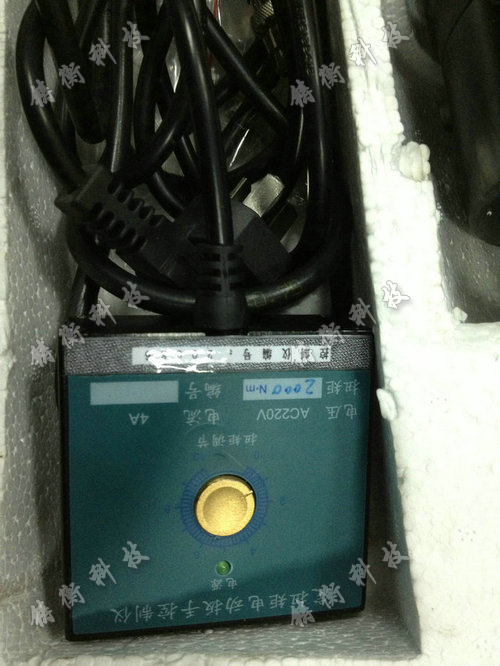 電動(dòng)扭矩扳手圖片
